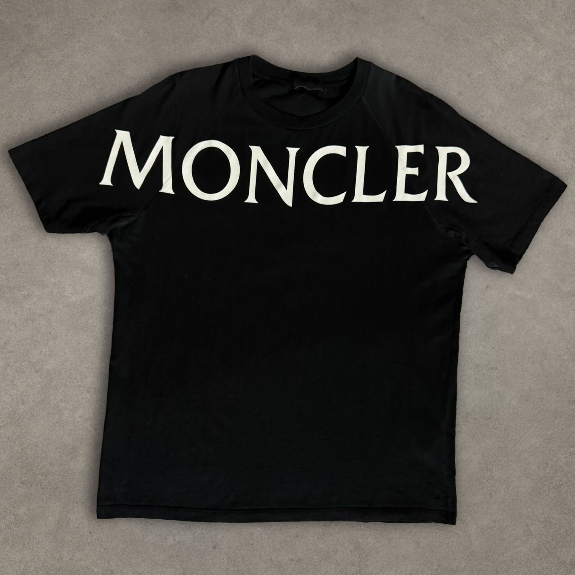 Moncler T shirt